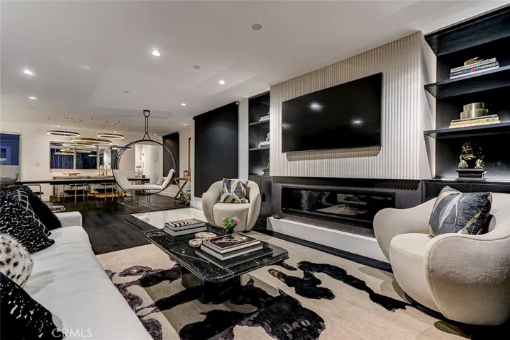 2417 Crest, Manhattan Beach, California 90266