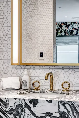 2417 Crest, Manhattan Beach, California 90266