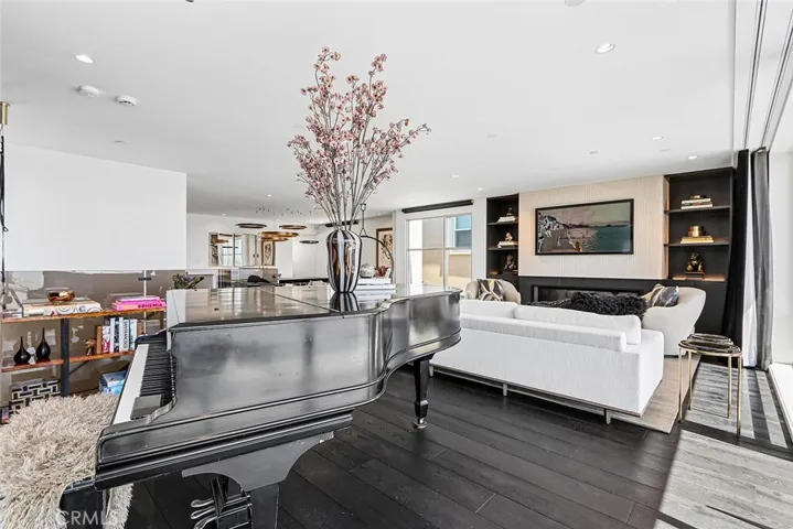 2417 Crest, Manhattan Beach, California 90266