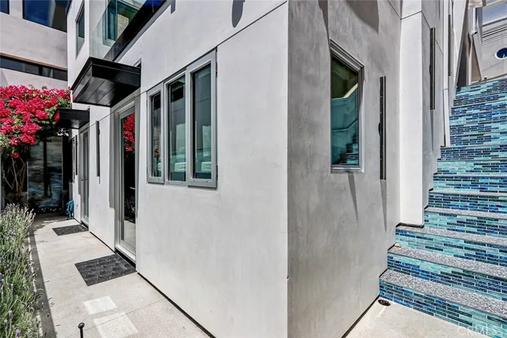 2417 Crest, Manhattan Beach, California 90266