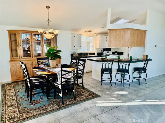 Entertain and dine in the family style dining room and breakfast bar.