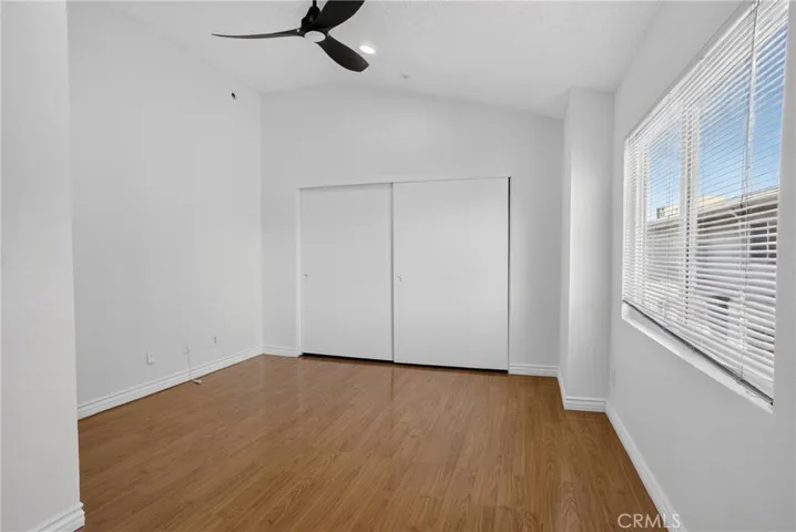 8828 Burnet Ave 9, North Hills, California 91343