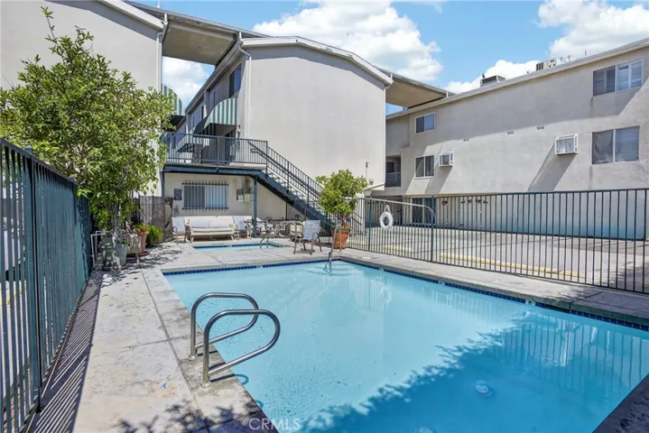 8828 Burnet Ave 9, North Hills, California 91343