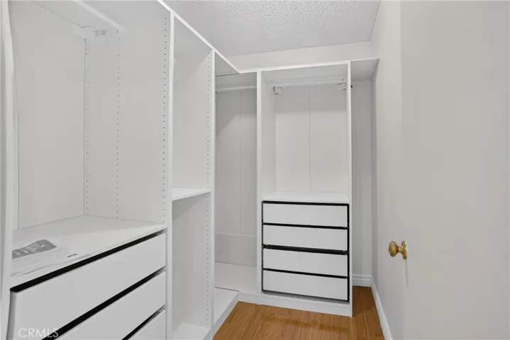 8828 Burnet Ave 9, North Hills, California 91343