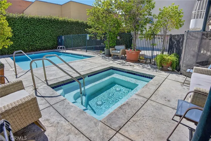 8828 Burnet Ave 9, North Hills, California 91343