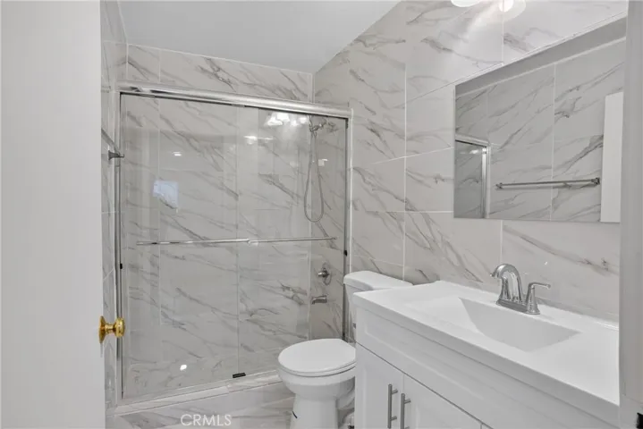8828 Burnet Ave 9, North Hills, California 91343
