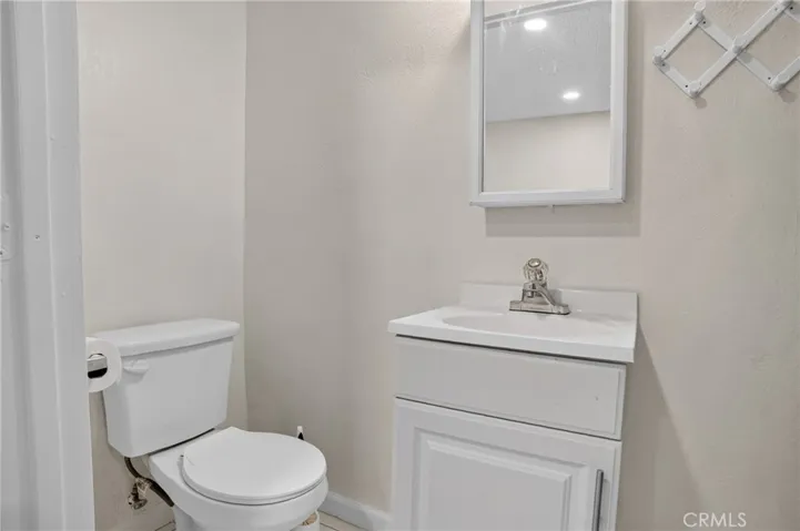 8828 Burnet Ave 9, North Hills, California 91343