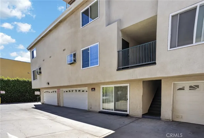 8828 Burnet Ave 9, North Hills, California 91343