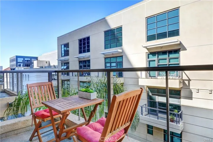 133 The Promenade N 411, Long Beach, California 90802