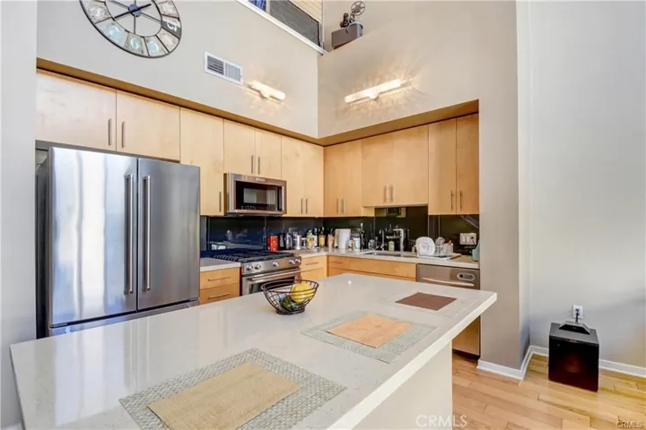 133 The Promenade N 411, Long Beach, California 90802