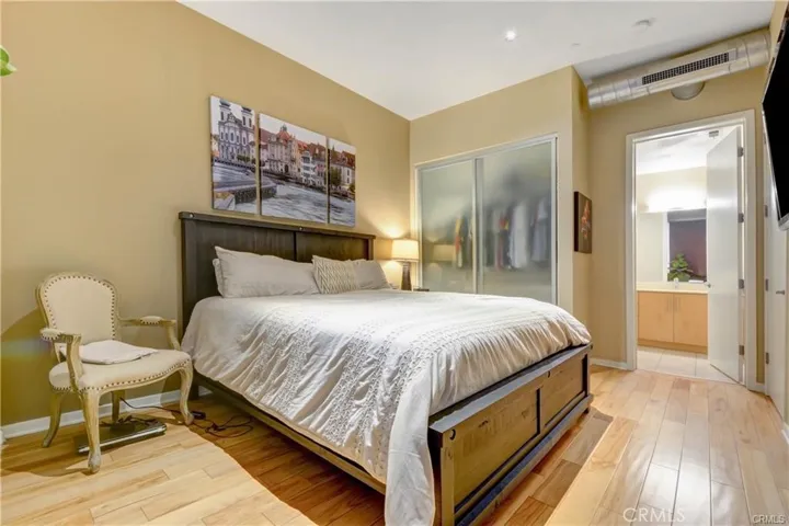 133 The Promenade N 411, Long Beach, California 90802