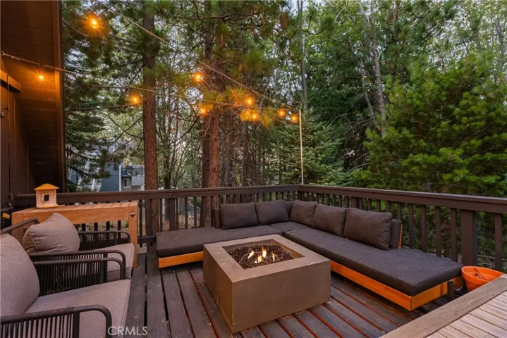 1191 Scenic Way, Rimforest, California 92378