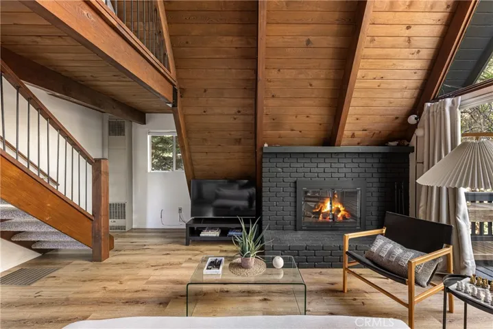 1191 Scenic Way, Rimforest, California 92378