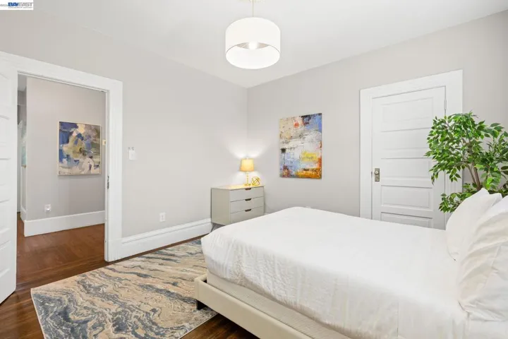 2207 E 21st St, Oakland, California 94606