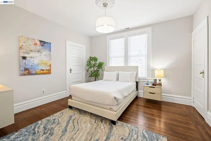 2207 E 21st St, Oakland, California 94606