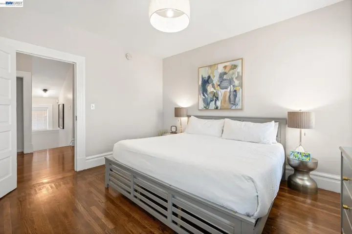 2207 E 21st St, Oakland, California 94606