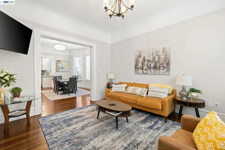 2207 E 21st St, Oakland, California 94606