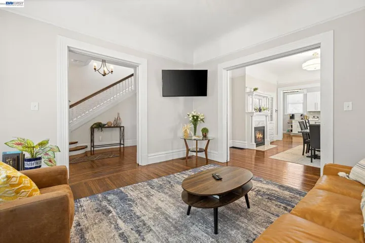 2207 E 21st St, Oakland, California 94606