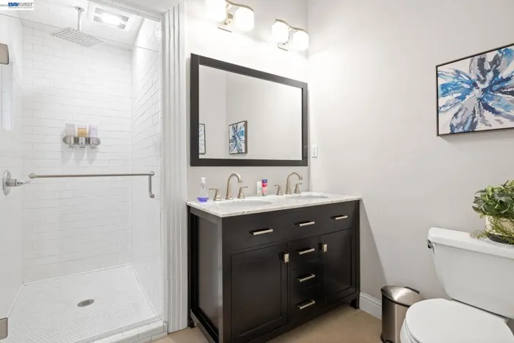 2207 E 21st St, Oakland, California 94606