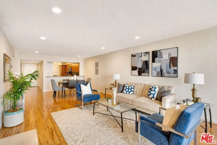 1900 Vine Street 103, Los Angeles, California 90068