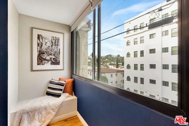 1900 Vine Street 103, Los Angeles, California 90068