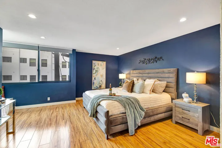 1900 Vine Street 103, Los Angeles, California 90068