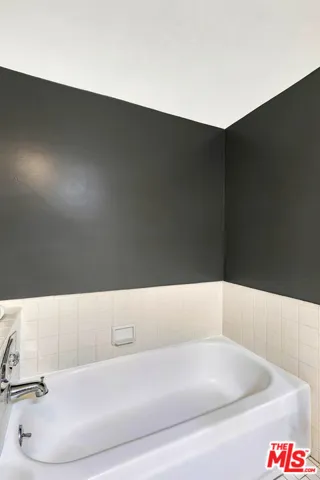 1900 Vine Street 103, Los Angeles, California 90068