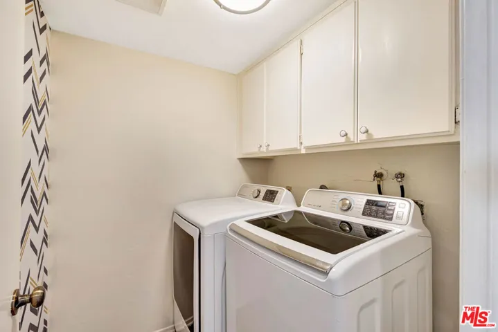 1900 Vine Street 103, Los Angeles, California 90068