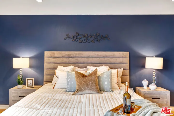 1900 Vine Street 103, Los Angeles, California 90068