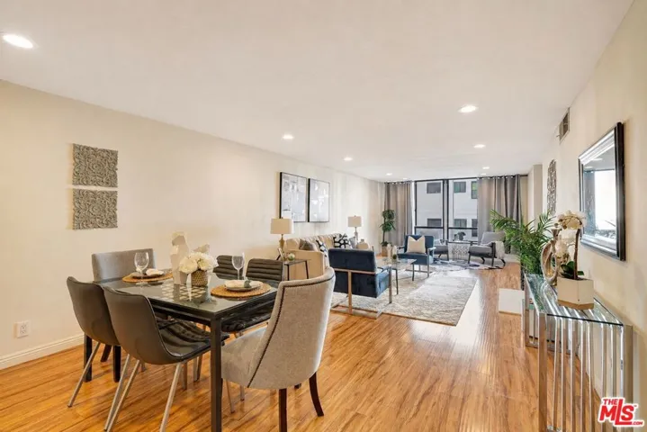1900 Vine Street 103, Los Angeles, California 90068
