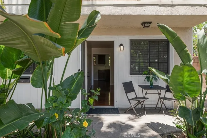 22521 Victory Boulevard B, West Hills, California 91307