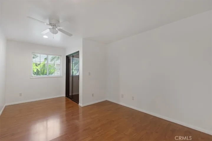 22521 Victory Boulevard B, West Hills, California 91307