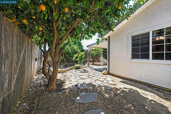552 Redwood Dr, Vacaville, California 95687