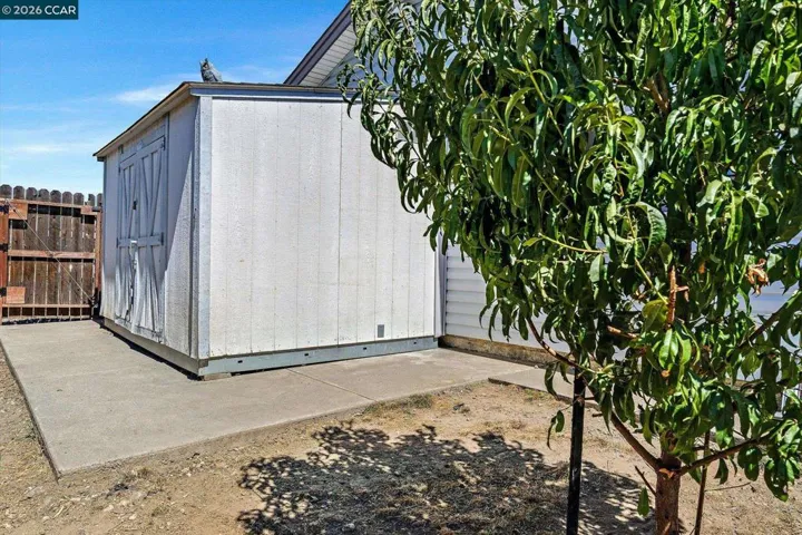 552 Redwood Dr, Vacaville, California 95687