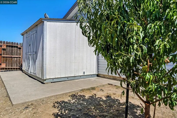 552 Redwood Dr, Vacaville, California 95687