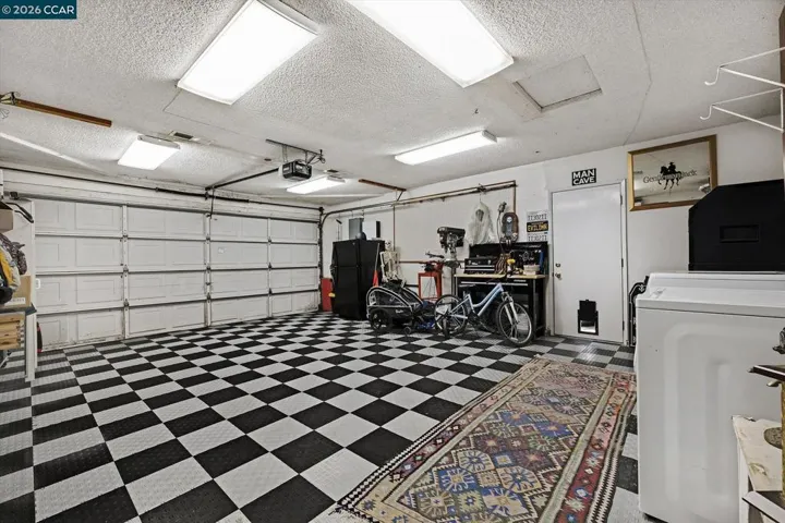 552 Redwood Dr, Vacaville, California 95687