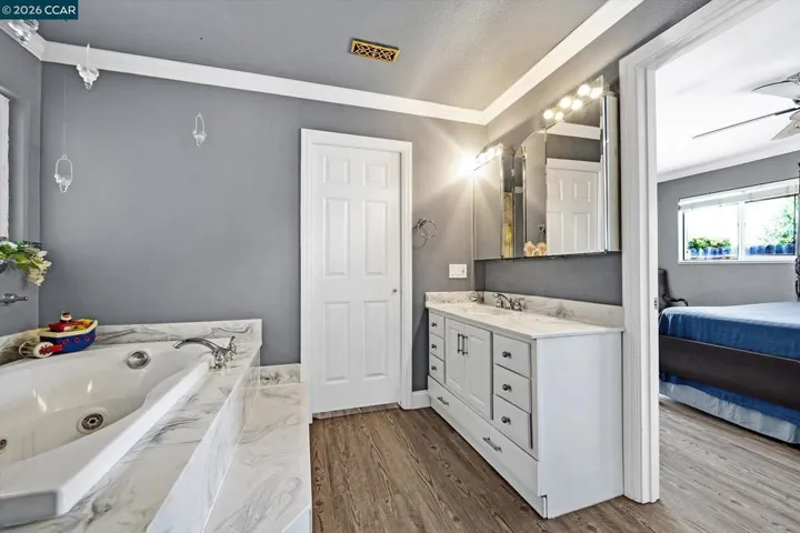 552 Redwood Dr, Vacaville, California 95687
