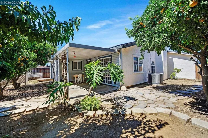 552 Redwood Dr, Vacaville, California 95687