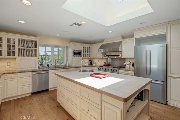 3 Dobbin Lane, Rolling Hills Estates, California 90274