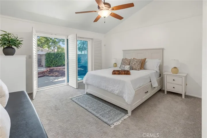 23515 Estrella, Valencia, California 91355