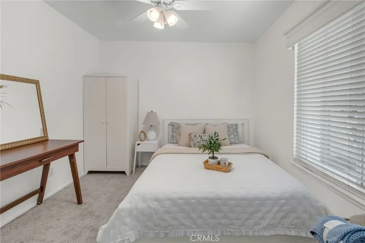 23515 Estrella, Valencia, California 91355