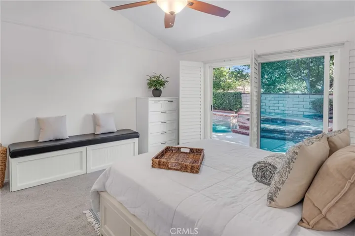 23515 Estrella, Valencia, California 91355