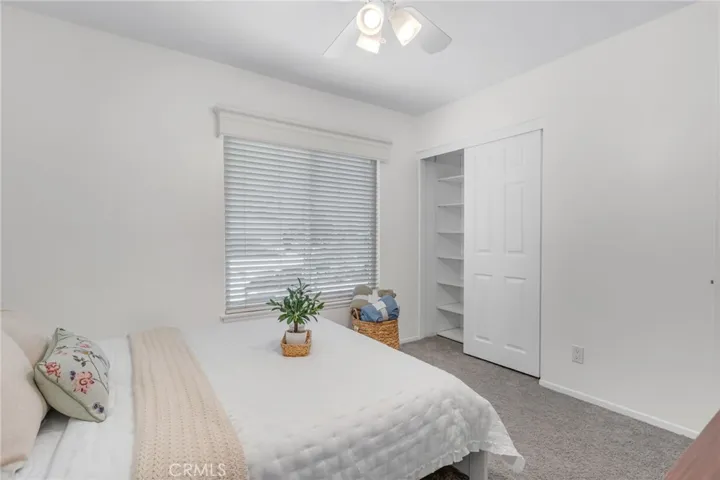 23515 Estrella, Valencia, California 91355