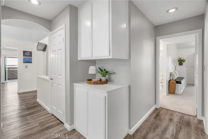 23515 Estrella, Valencia, California 91355