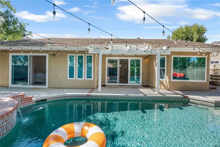 23515 Estrella, Valencia, California 91355
