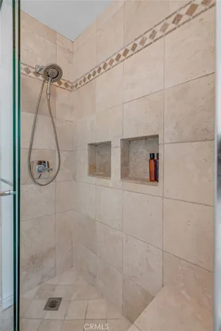 23515 Estrella, Valencia, California 91355