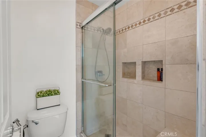 23515 Estrella, Valencia, California 91355