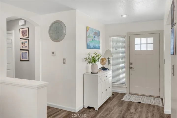 23515 Estrella, Valencia, California 91355