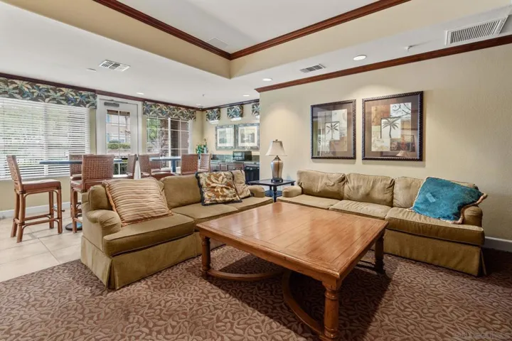 10867 Serafina Ln 37, San Diego, California 92128