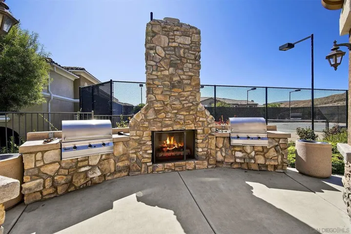 10867 Serafina Ln 37, San Diego, California 92128